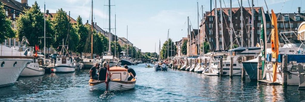 Image of canals by Martin Heiberg